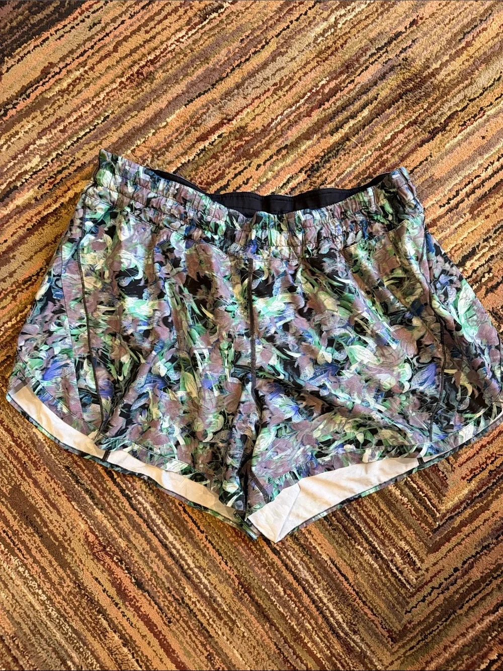lululemon athletica Women's Abstract Floral Athletic Shorts - Green/Blue/Purple - Picture 1 of 4